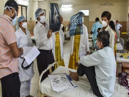 Mucormycosis: Can people without coronavirus get ‘black fungus’ ?; Experts say because . | Black Fungus: कोरोना नसलेल्या लोकांनाही ‘काळी बुरशी’चा आजार होऊ शकतो?; तज्ज्ञांनी सांगितलं कारण...