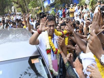 Goa Election Results 2022: Big political movement in Goa, internal disputes within BJP ?; Vishwajit Rane meet to the Governor | Goa Election Results 2022: गोव्यात मोठी राजकीय हालचाल, भाजपात अंतर्गत वाद?; विश्वजीत राणेंनी घेतली राज्यपालांची भेट