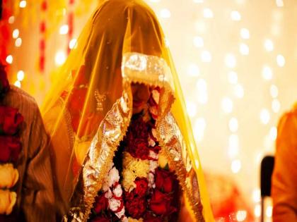 On the very first night of marriage, the wife beatan husband at Hamirpur | लग्नाच्या पहिल्याच रात्री नवरीने नवऱ्याला चोपला; प्रकरण ऐकून पोलीसही झाले चकीत