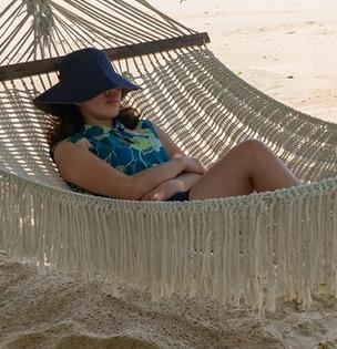 Sleep Tourism : नव्या ट्रेंडची भुरळ! फक्त शांत झोपेसाठी लोक करताहेत लांबचा प्रवास; काय आहे स्लीप टूरिझ्म?