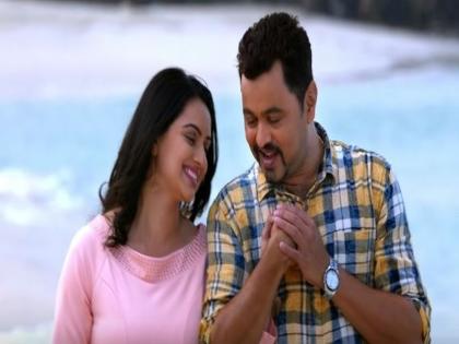Subodh Bhave And Shruti Marathe's New Movie Shubh Lagna Savdhan Romantic Song Launch | सुबोध भावे - श्रुती मराठेचे हे रॉमँटीक गाणे तुम्ही पाहिले का?