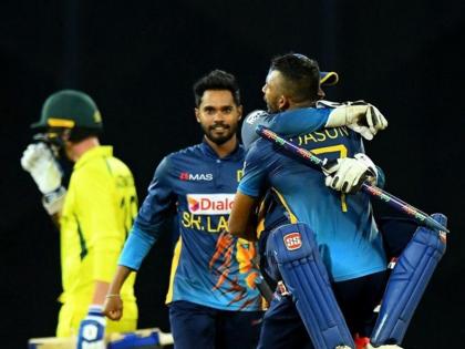 SL vs AUS : History: Sri Lanka won the Bilateral ODI series against Australia for the first time after 30 long years at home | SL vs AUS : श्रीलंकेनं 1992 नंतर ऑस्ट्रेलियाला वन डे मालिकेत नमवले, 0-1 अशा पिछाडीवरून जबरदस्त कमबॅक केले