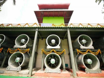 The country's first smog tower in a poisonous city! | विष ओकणाऱ्या शहरात देशातील पहिला स्मॉग टॉवर!