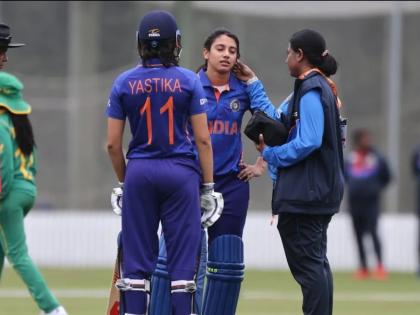 ICC Women World Cup 2022 : Smriti Mandhana stable after being struck on the head in CWC22 warm-up game against South Africa  | ICC Women World Cup 2022 : Smriti Mandhanaच्या दुखापतीबाबत आले महत्त्वाचे अपडेट्स, जाणून घ्या वर्ल्ड कप खेळणार की नाही!