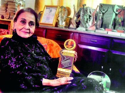 Veteran actress Smriti Biswas passed away; she took his last breath at the age of 100 | ज्येष्ठ अभिनेत्री स्मृती बिस्वास यांचे निधन; १०० व्या वर्षी घेतला अखेरचा श्वास
