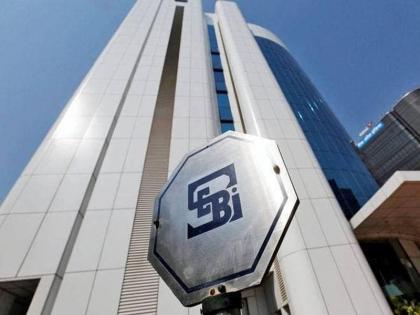 Financial Influencers on SEBI's Radar; Measures to avoid cheating the general public | फायनान्शिअल इन्फ्लुएन्सर्स ‘सेबी’च्या रडारवर; सामान्यांची फसवणूक टाळण्यासाठी उपाययोजना