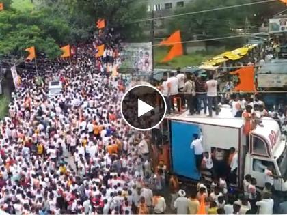 Video: Shiv Sena MLA Santosh Bangar criticized Uddhav Thackeray, showed strength in Hingoli | Video: उद्धव ठाकरेंच्या सभेनंतर संतोष बांगर मैदानात; हिंगोलीत जनसमुदाय लोटला