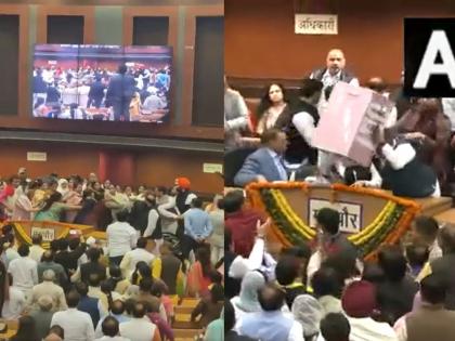 Delhi MCD Mayor Election Video: battle at night in Delhi Municipal Corporation! AAP-BJP corporators clashed, the clash is still going on standing commite selection | Video: दिल्ली महापालिकेत रात्रभर राडा! आप-भाजपा नगरसेवक भिडले, हाणामारी अजूनही सुरुच