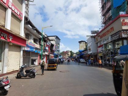 Sporadic response to Maratha bandh in Thane; Leaders took to the streets | ठाण्यात मराठा बंदला तुरळक प्रतिसाद; नेतेमंडळी उतरले रस्त्यावर