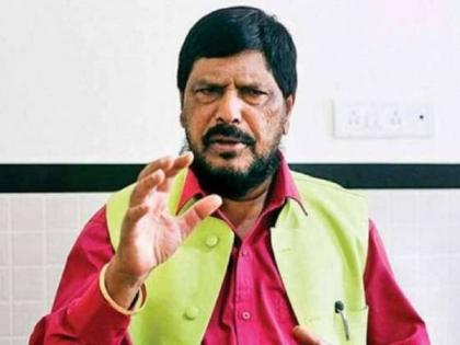 Lost election due to false propaganda of atrocity; Ready to fight again from Shirdi- Ramdas Athawale | ॲट्रॉसिटीच्या खोट्या प्रचारामुळे निवडणूक हरलो; शिर्डीतून पुन्हा लढण्याची तयारी- रामदास आठवले