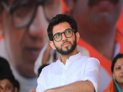 Minister Aditya Thackeray actually deleted the word 'minister' from his Twitter profile; Know the truth | आदित्य ठाकरेंनी ट्विटर प्रोफाइलवरून 'मंत्री' ही ओळख हटवली?; जाणून घ्या सत्य