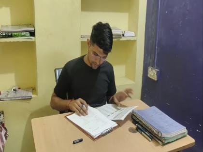 Quit Ranji Cricket and 'He' Prepared for UPSC; Success achieved without coaching | रणजी क्रिकेट सोडलं अन् 'त्याने' UPSC ची तयारी केली; विना कोचिंग पटकावलं यश