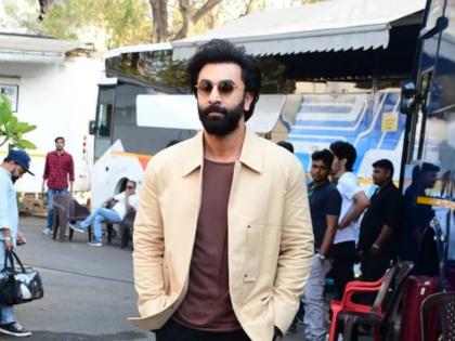 ranbir kapoor reveals why he is not on social media | Ranbir Kapoor : 'सतत तेच तेच पाहून लोकांना...', रणबीर कपूरने सांगितलं सोशल मीडियावर न येण्याचं कारण