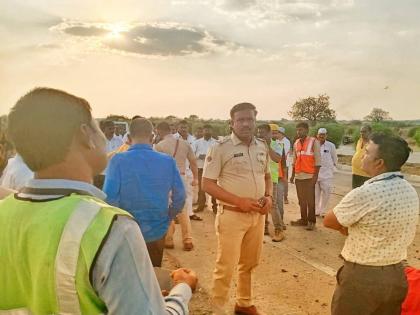 jeep accident near mangalwedha two highway workers died | धक्कादायक! मंगळवेढ्याजवळ जीपचा अपघात; हायवेवर काम करणारे दोघे ठार