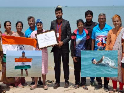 History by Kirti Bharadia of Solapur; 10 hours and 25 minutes swimming in the sea across the India - Sri Lanka distance | सोलापूरच्या किर्ती भराडियाने रचला इतिहास; १० तास २५ मिनिटे समुद्रात पोहून पार केले भारत - श्रीलंका अंतर