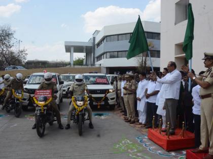 fleet of luxurious cars entered the solapur city rural police force | सोलापूर शहर-ग्रामीण पोलिस दलात आलिशान गाड्यांचा ताफा दाखल