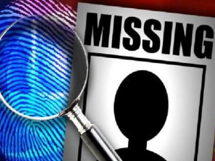 Son left home saying he was going to play cricket couldn't find him even after searching for a whole day in satara Mother worried | Satara: क्रिकेट खेळायला जातो म्हणून मुलगा घरातून गेला, दिवसभर शोधूनही नाही सापडला; आई चिंतेत Son left home saying he was going to play cricket couldn't find him even after searching for a whole day in satara Mother worried | Satara: क्रिकेट खेळायला जातो म्हणून मुलगा घरातून गेला, दिवसभर शोधूनही नाही सापडला; आई चिंतेत