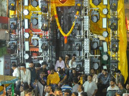 Violation of rules during immersion procession Crimes against 23 mandal presidents and DJs in Kolhapur, 69 people arrested | विसर्जन मिरवणुकीत नियमांचे उल्लंघन; कोल्हापुरात २३ मंडळांचे अध्यक्ष, डीजेंवर गुन्हे, ६९ जण अडकले