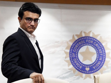 BCCI President Sourav Ganguly Says, Preference for IPL in the country, this year will not be wasted | देशात आयपीएल आयोजनास प्राधान्य, यंदाचे वर्ष वाया जाणार नाही - सौरव गांगुली