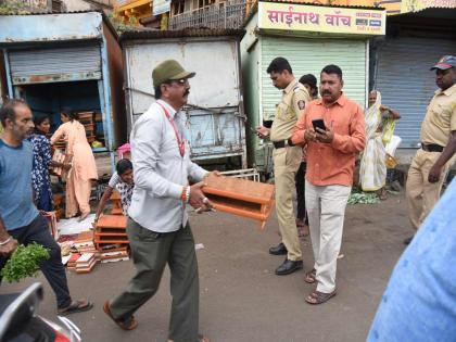 Met the Nashik Municipal Commissioner and within an hour the road encroachment was removed | पालिका आयुक्तांना भेटले अन् अवघ्या तासाभरात रस्त्यावरील अतिक्रमण हटले