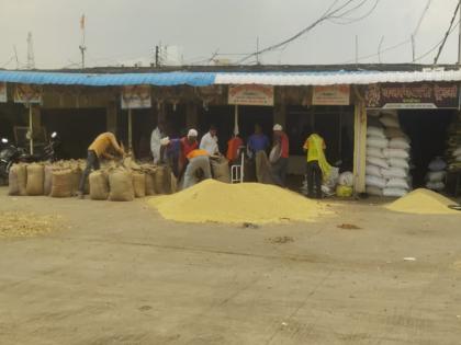 In the market, tur twelve thousand par; It was like soybeans! | बाजारात तूर बारा हजार पार; सोयाबीन जैसे थे !