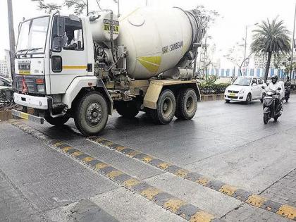 More than six hundred unauthorized speed breakers in Pimpri-Chinchwad city | पिंपरी-चिंचवड शहरात सहाशेहून अधिक अनधिकृत स्पीडब्रेकर