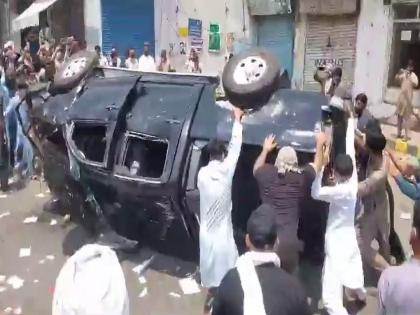 Protests have erupted in Pakistan-Occupied Kashmir over unjust taxes imposed by the Pakistan | POK मध्ये युद्धजन्य परिस्थिती; पाकिस्तानच्या दादागिरीविरोधात काश्मिरी जनता रस्त्यावर