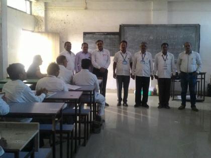 Teachers in Rural Areas take Spoken English Training | ग्रामीण भागातील शिक्षकांनी घेतले स्पोकन इंग्लिशचे प्रशिक्षण 