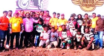  National Dirt Track Competition: 92 Nominated Motocross Contest | कोल्हापूरच्या स्पर्धकांची चमकदार कामगिरी राष्ट्रीय डर्ट ट्रॅक स्पर्धा : ९३ नामांकित मोटोक्रॉसपटूंचा सहभाग