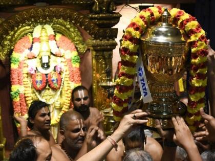 Chennai Super Kings (CSK) visited Balaji Mandir in Tirupati after winning IPL 2023 Trophy for the fifth time, conduct special pooja, Video | 'बालाजी'च्या चरणी पोहोचली IPL 2023 ट्रॉफी; CSK कडून विशेष पूजा, Video 