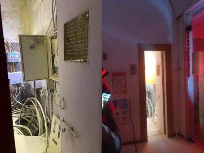 Thane Municipal Hospital meter box fire; Fortunately, 3 women and 3 children survived | ठामपा रुग्णालयाच्या मीटर बॉक्सला आग; सुदैवाने ३ महिलांसह ३ बालके बचावले