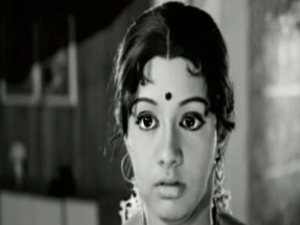 did you know Sridevi had even played the role of Rajinikanth's mother at age 13-SRJ | जेव्हा अवघ्या 13 व्या वर्षीच आई बनली होती ही अभिनेत्री, त्यानंतर अशी बनली सुपरस्टार