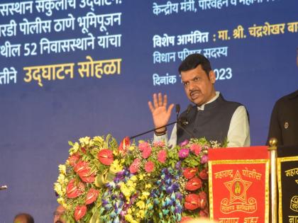 Devendra Fadanvis remarks, some officers in 'Police Housing' are effortless | ‘पोलीस हाऊसिंग’मधील काही अधिकारी झारीतील शुक्राचार्य