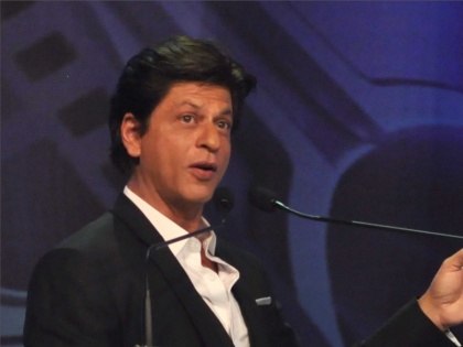 Shah Rukh Khan has expressed his feelings | शाहरूख खानने व्यक्त केली ही खंत