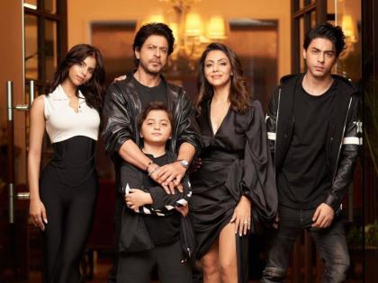 Shah Rukh Khan made a comeback in cinema after 4 years because of little Abram, Suhana gave this advice | छोट्या अबराममुळे शाहरुख खानने ४ वर्षांनंतर सिनेमात केलं कमबॅक, सुहानाने दिला होता हा सल्ला