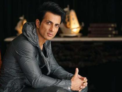 bollywood actor sonu sood amazing portrait from 2500 kg rice | सोनू सूद सारखाच आहे त्याचा चाहता; अभिनेत्याच्या छायाचित्रासाठी वापरलेले 2500 किलो तांदूळ करणार दान