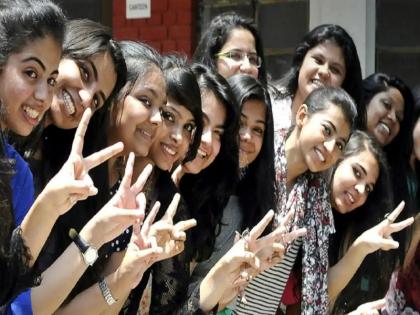 78% students in 10th state are first class this year too the girls won | SSC Result: दहावीत राज्यातील ७८ टक्के विद्यार्थी 'First Class'; यंदाही मुलींनीच मारली बाजी