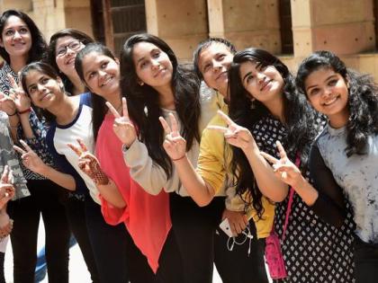 Jalgaon SSC Exam Result: Third place in Jalgaon District Nashik division this year, 94.88 percent result; The lead of girls remains | Jalgaon: जळगाव जिल्हा नाशिक विभागात यंदा तिसऱ्या स्थानी, ९४.८८ टक्के निकाल; मुलींची आघाडी कायम