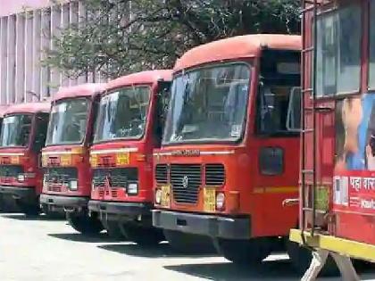 action taken against over 17 thousands of employees of msrtc during st strike | एसटीने १७ हजार कर्मचारी पाठविले घरी, २७ हजार कामगिरीवर