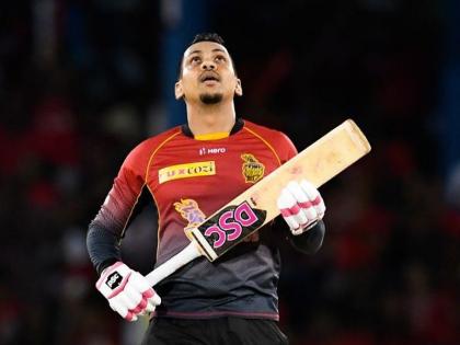 T10 League: Sunil Narine done half century, Bengal 123 runs | T10 League: सुनील नरीनची दणदणीत फटकेबाजी, बंगालच्या 123 धावा