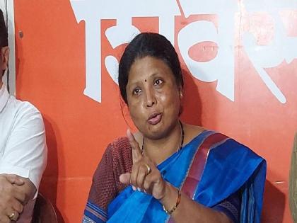 "Threatening my life, 5-year-old baby adopts Shiv Sena; Shiv Sainiks will take care, Sushma Andhare Target CM Eknath Shinde | "माझ्या जीवाला धोका, माझं ५ वर्षांचं बाळ शिवसेनेला दत्तक; शिवसैनिक सांभाळतील"