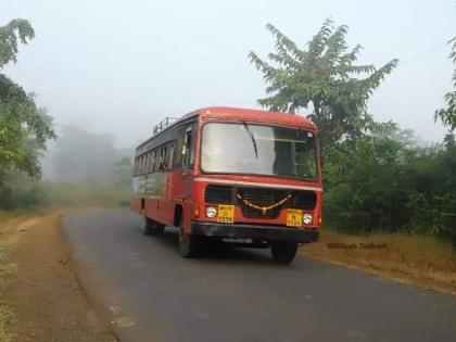 finally the st staff at work 250 st buses started from Pune division | ...अखेर कर्मचारी कामावर अन् लालपरी रस्त्यावर; पुणे विभागातून २५० बस सुरु