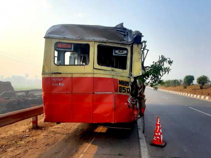  Killed on the spot due to a collision with a freight truck | मालवाहतूक ट्रकने धडक दिल्याने शिक्षक जागीच ठार