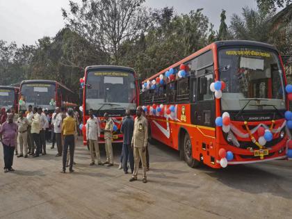 Will you work in ST bus in maharashtra? 17,450 vacancies; Manpower needed for 8,000 buses coming in the future | ST मध्ये नोकरी करणार का? १७,४५० जागांची संधी; भविष्यात येणाऱ्या ८ हजार बसेससाठी हवे मनुष्यबळ Will you work in ST bus in maharashtra? 17,450 vacancies; Manpower needed for 8,000 buses coming in the future | ST मध्ये नोकरी करणार का? १७,४५० जागांची संधी; भविष्यात येणाऱ्या ८ हजार बसेससाठी हवे मनुष्यबळ