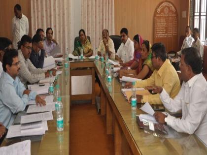 Rescue of the dead bodies in Akkalkuwa and Dhadgaon taluka due to absence of cremation | अक्कलकुवा व धडगाव तालुक्यात शवविच्छेदनाअभावी मृतदेहांची हेळसांड Rescue of the dead bodies in Akkalkuwa and Dhadgaon taluka due to absence of cremation | अक्कलकुवा व धडगाव तालुक्यात शवविच्छेदनाअभावी मृतदेहांची हेळसांड