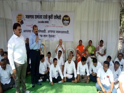 Start of chain fasting in Jalgaon | जळगावात समांतर रस्त्यासाठी साखळी उपोषणास सुरुवात