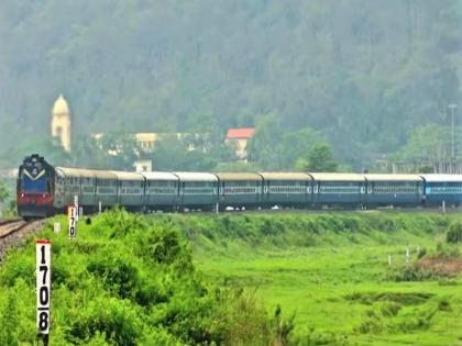 In just 1 journey of almost 4 days, this train covers the longest km in the India | तब्बल ४ दिवसांचा फक्त १ प्रवास, देशात सर्वात जास्त किमी अंतर कापते 'ही' ट्रेन