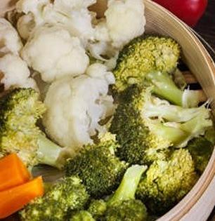 वाफवूनही करता येतात या ८ भाज्या, चवीला मस्त आरोग्यासाठी चांगल्या , 'या' पद्धतीने करुन पाहा