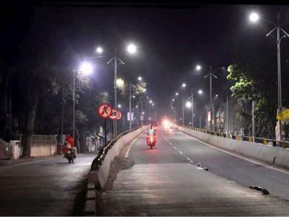 70,000 street lamps flashed during Diwali; Municipality is concerned that not a single lamp will be switched off | दिवाळीत ७० हजार पथदिव्यांचा लखलखाट; एकही दिवा बंद राहणार नाही याची मनपाकडून काळजी