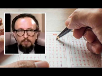 Mathematician Stefan Mandel who won lottery 14 times with a simple maths formula | गणिताचा जुगाड करून एक-दोन नाही तर 14 वेळा जिंकला जॅकपॉट, 2.5 अब्ज रूपये कमावले!